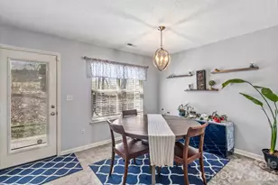 8636 Warwick Crest Ln, Charlotte, NC 28215 - Photo 12