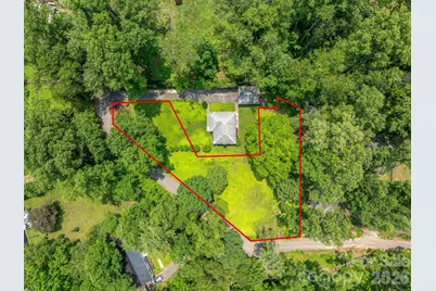 99999 W Skyland Circle #2-3, Asheville, NC 28804 - Photo 2