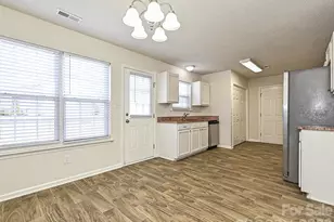 2824 Fairstone Ave, Charlotte, NC 28269 - Photo 8