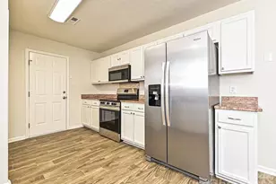 2824 Fairstone Ave, Charlotte, NC 28269 - Photo 10