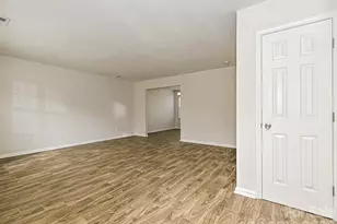 2824 Fairstone Ave, Charlotte, NC 28269 - Photo 2