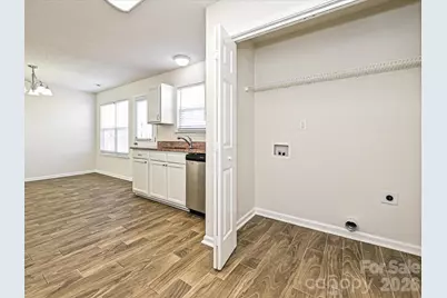 2824 Fairstone Avenue, Charlotte, NC 28269 - Photo 12