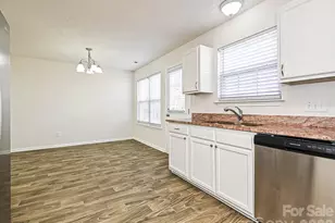 2824 Fairstone Ave, Charlotte, NC 28269 - Photo 14