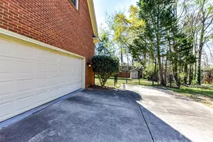 10901 Megwood Dr, Charlotte, NC 28277 - Photo 44