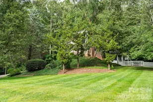314 Sweetwater Hills Dr, Hendersonville, NC 28791 - Photo 44