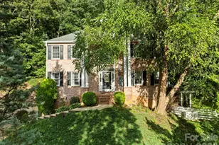 314 Sweetwater Hills Dr, Hendersonville, NC 28791 - Photo 2