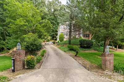 314 Sweetwater Hills Drive, Hendersonville, NC 28791 - Photo 2