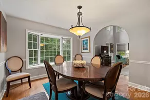 314 Sweetwater Hills Dr, Hendersonville, NC 28791 - Photo 12