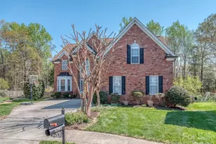 12103 Crescent Run Ct, Charlotte, NC 28277 - Photo 2