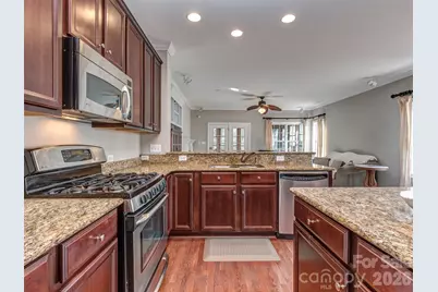 12103 Crescent Run Court, Charlotte, NC 28277 - Photo 8