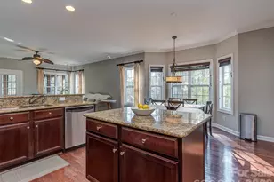 12103 Crescent Run Ct, Charlotte, NC 28277 - Photo 8