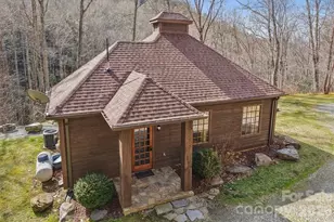 1012 Alarka Highlands Dr, Bryson City, NC 28713 - Photo 2