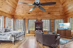 1012 Alarka Highlands Dr, Bryson City, NC 28713 - Photo 4