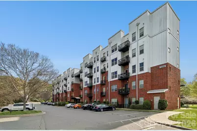 2338 Yadkin Avenue #310, Charlotte, NC 28205 - Photo 2
