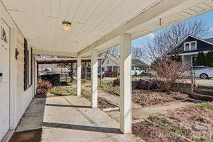 24 Pelzer St, Asheville, NC 28804 - Photo 6