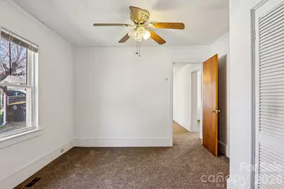 24 Pelzer Street, Asheville, NC 28804 - Photo 22