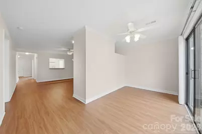 154 39th Avenue Court NW, Hickory, NC 28601 - Photo 8