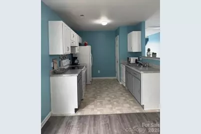 3514 Crestridge Drive, Charlotte, NC 28217 - Photo 8