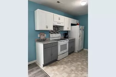 3514 Crestridge Drive, Charlotte, NC 28217 - Photo 10