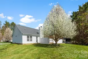 279 Stonehollow Rd, Fletcher, NC 28732 - Photo 24