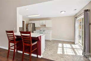 279 Stonehollow Rd, Fletcher, NC 28732 - Photo 8