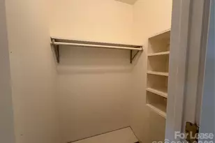 27 Mountain Lake Dr, Hendersonville, NC 28739 - Photo 12