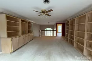 27 Mountain Lake Dr, Hendersonville, NC 28739 - Photo 24