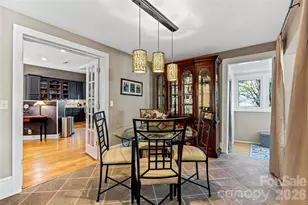 672 Blythe St, Hendersonville, NC 28739 - Photo 4