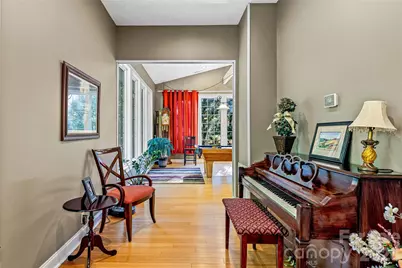 672 Blythe Street, Hendersonville, NC 28739 - Photo 10