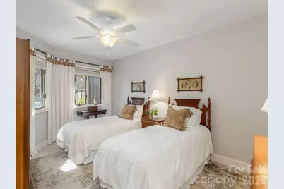 701 Red Oak Drive, Hendersonville, NC 28791 - Photo 28