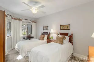 701 Red Oak Dr, Hendersonville, NC 28791 - Photo 28