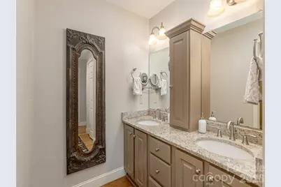 701 Red Oak Drive, Hendersonville, NC 28791 - Photo 26