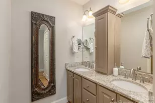 701 Red Oak Dr, Hendersonville, NC 28791 - Photo 26