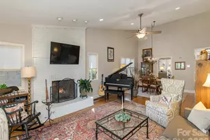 701 Red Oak Dr, Hendersonville, NC 28791 - Photo 8