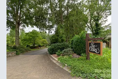 701 Red Oak Drive, Hendersonville, NC 28791 - Photo 28