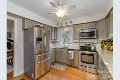 701 Red Oak Drive, Hendersonville, NC 28791 - Photo 20