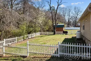 404 Moss Springs Rd, Albemarle, NC 28001 - Photo 6