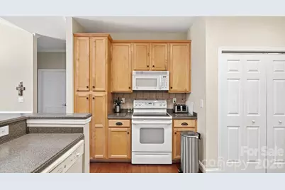 2820 Summer Valley Court, Charlotte, NC 28269 - Photo 16