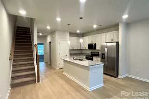 4700 Prosperity Church Rd, Charlotte, NC 28269 - Photo 4