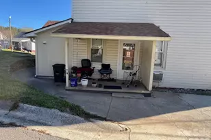 524 Baldwin Ave, Marion, NC 28752 - Photo 4