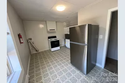 524 Baldwin Avenue, Marion, NC 28752 - Photo 18