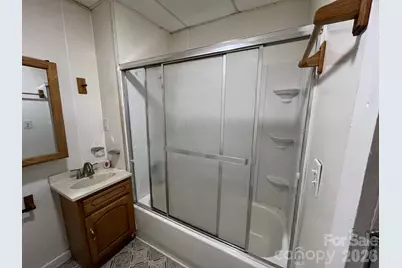 524 Baldwin Avenue, Marion, NC 28752 - Photo 22