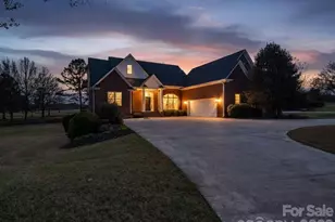 139 N Woodfin Ridge Dr, Inman, SC 29349 - Photo 2