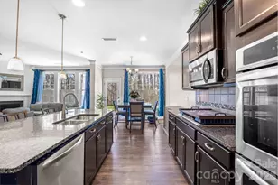 2408 Winding River Dr, Charlotte, NC 28214 - Photo 12