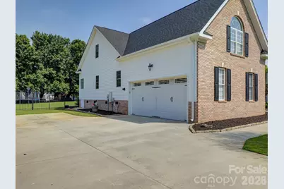 736 Creekbridge Drive, Rock Hill, SC 29732 - Photo 38
