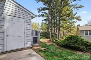 3268 Summercroft Ln, Charlotte, NC 28269 - Photo 22