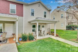 372 E Mills Ave, Mooresville, NC 28115 - Photo 2