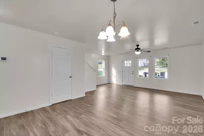 372 E Mills Avenue, Mooresville, NC 28115 - Photo 18