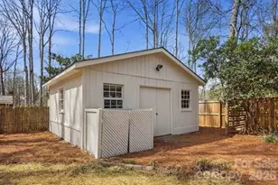 2001 Knickerbocker Dr, Charlotte, NC 28212 - Photo 26