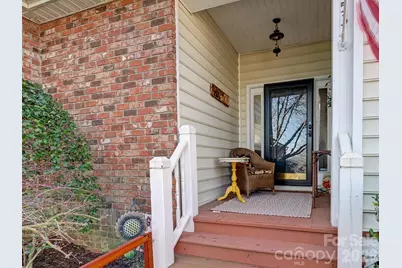 653 High Quarry Road, Hendersonville, NC 28791 - Photo 2